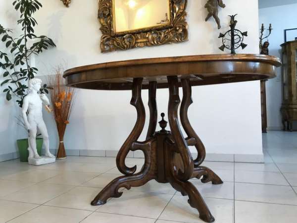 ovaler Spätbiedermeier Tisch Beistelltisch Nussholz Furniert W3205
