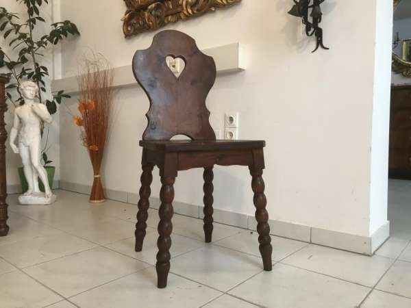 uriger alter Bauernsessel Sessel Stuhl Herzerlsessel W3313